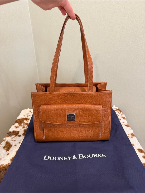Dooney & Bourke Handbags - Dooney & Bourke Janine Front Pocket Satchel Tote/ Natural, Cognac/ Like New